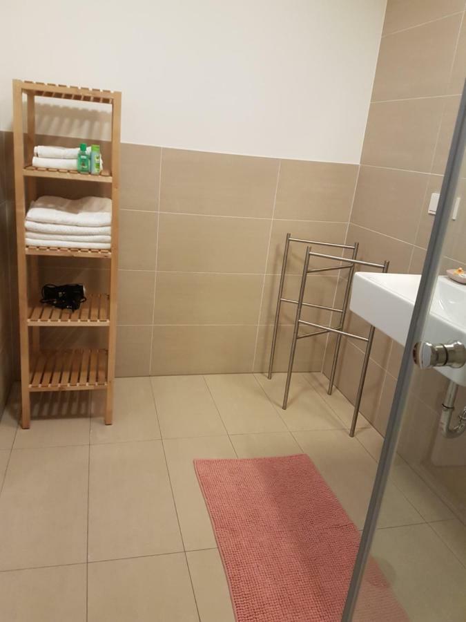 Central Family-Friendly Apt In Vienna Luaran gambar